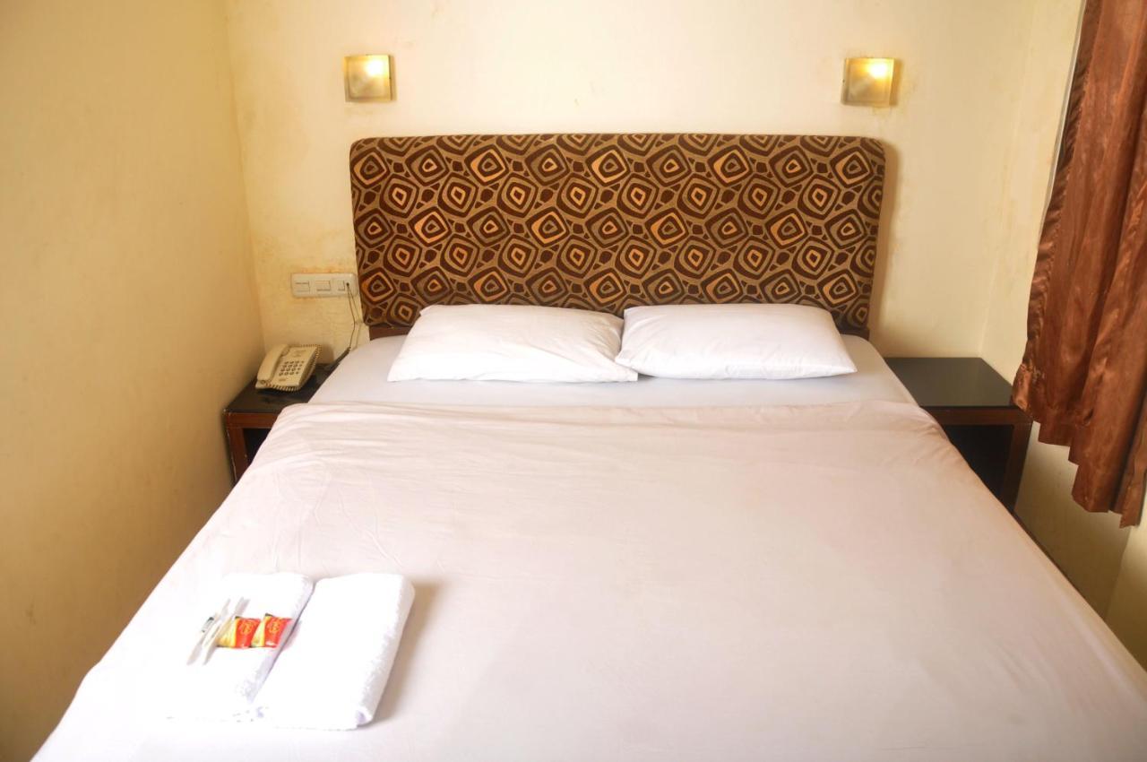 Ams Penthouse Hotel Jakarta Kültér fotó